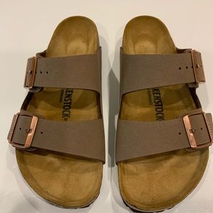 COPY - Birkenstock Light Brown Arizona Sandals 7
